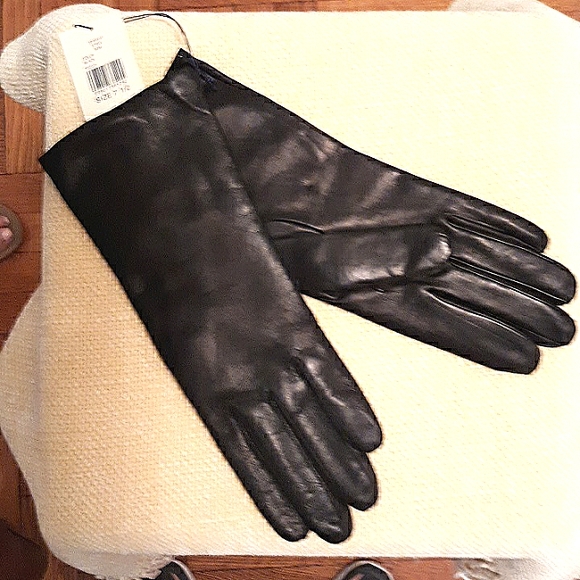 🔥 Lord & Taylor black leather gloves 🔥 - Picture 2 of 10